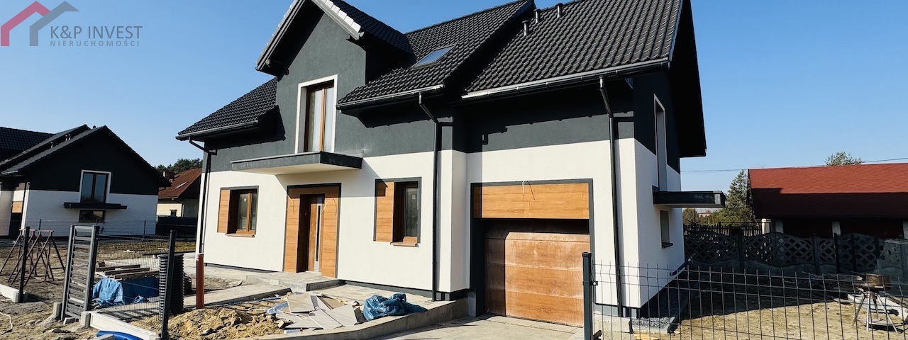 Tarnowskie Góry, śląskie, 3 Bedrooms Bedrooms, 4 Rooms Rooms,2 BathroomsBathrooms,Dom,Sprzedaż,2354