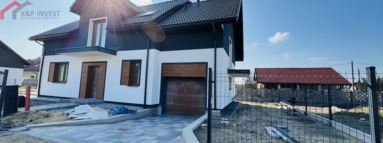 Tarnowskie Góry, śląskie, 3 Bedrooms Bedrooms, 4 Rooms Rooms,2 BathroomsBathrooms,Dom,Sprzedaż,2354
