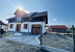 Tarnowskie Góry, śląskie, 3 Bedrooms Bedrooms, 4 Rooms Rooms,2 BathroomsBathrooms,Dom,Sprzedaż,2354