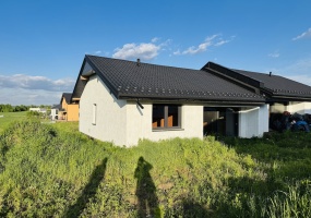 Tarnowskie Góry, śląskie, 2 Bedrooms Bedrooms, 3 Rooms Rooms,1 BathroomBathrooms,Dom,Sprzedaż,2400