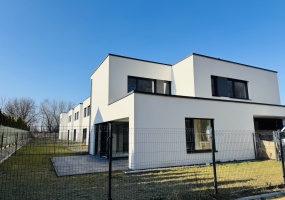 Tarnowskie góry, śląskie, 4 Bedrooms Bedrooms, 5 Rooms Rooms,2 BathroomsBathrooms,Dom,Sprzedaż,2431