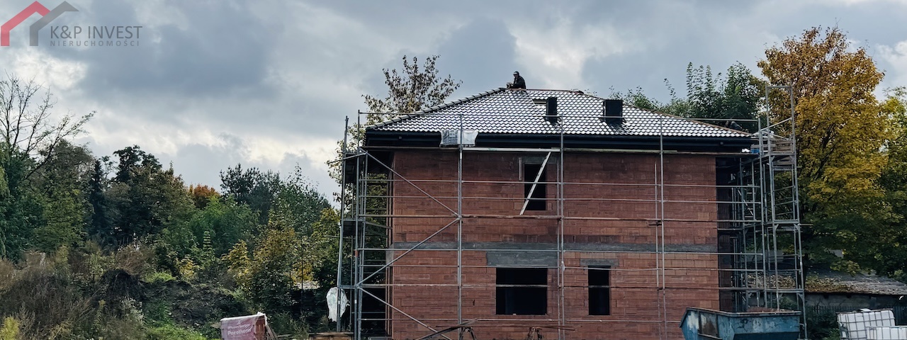 Katowice, śląskie, 4 Bedrooms Bedrooms, 5 Rooms Rooms,2 BathroomsBathrooms,Dom,Sprzedaż,2475
