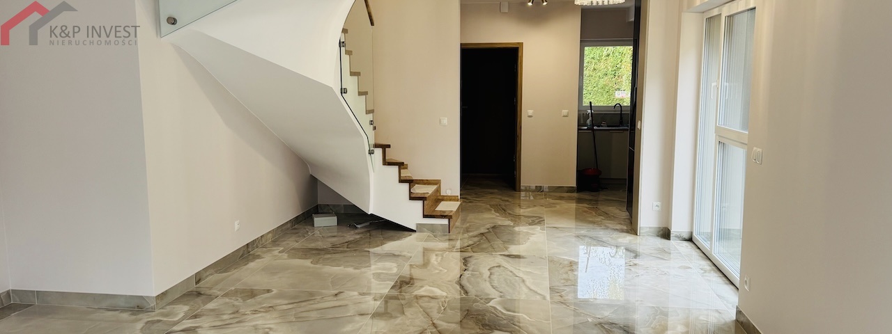 Tarnowskie Góry, śląskie, 4 Bedrooms Bedrooms, 5 Rooms Rooms,2 BathroomsBathrooms,Dom,Wynajem,2515