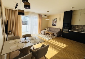 Tarnowskie Góry, śląskie, 3 Bedrooms Bedrooms, 4 Rooms Rooms,1 BathroomBathrooms,Mieszkanie,Sprzedaż,2586