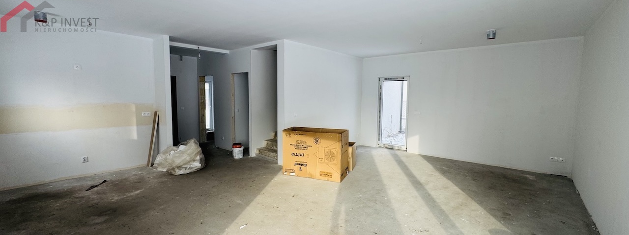 Tarnowskie Góry, śląskie, 5 Bedrooms Bedrooms, 6 Rooms Rooms,2 BathroomsBathrooms,Dom,Sprzedaż,2587