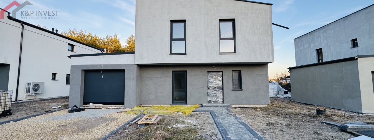 Tarnowskie Góry, śląskie, 5 Bedrooms Bedrooms, 6 Rooms Rooms,2 BathroomsBathrooms,Dom,Sprzedaż,2587