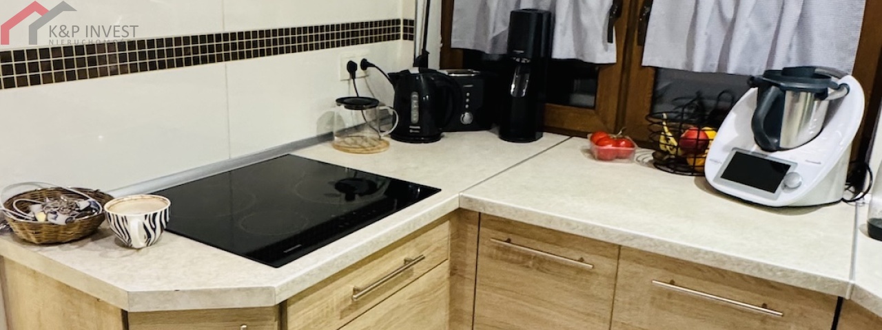 Radzionków, śląskie, 4 Bedrooms Bedrooms, 5 Rooms Rooms,1 BathroomBathrooms,Dom,Sprzedaż,2611