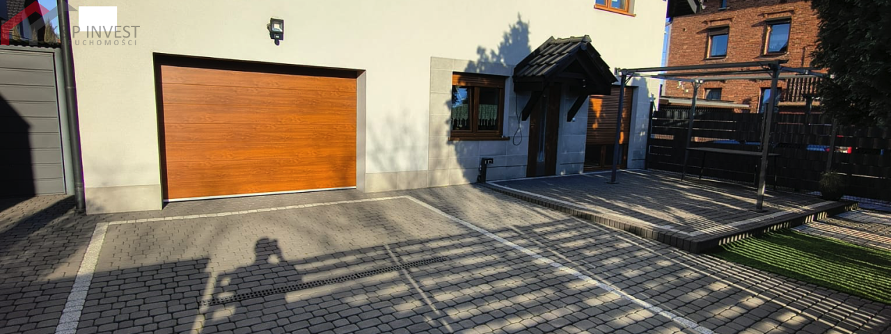 Radzionków, śląskie, 4 Bedrooms Bedrooms, 5 Rooms Rooms,1 BathroomBathrooms,Dom,Sprzedaż,2611