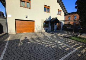 Radzionków, śląskie, 4 Bedrooms Bedrooms, 5 Rooms Rooms,1 BathroomBathrooms,Dom,Sprzedaż,2611 Radzionków, śląskie, 4 Bedrooms Bedrooms, 5 Rooms Rooms,1 BathroomBathrooms,Dom,Sprzedaż,2611