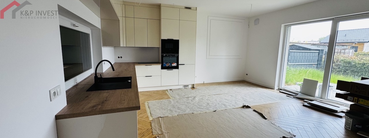 Tarnowskie Góry, śląskie, 2 Bedrooms Bedrooms, 3 Rooms Rooms,1 BathroomBathrooms,Mieszkanie,Sprzedaż,2630