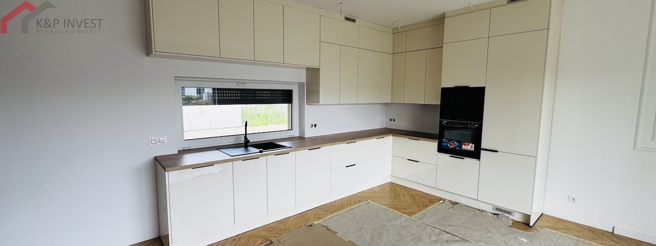 Tarnowskie Góry, śląskie, 2 Bedrooms Bedrooms, 3 Rooms Rooms,1 BathroomBathrooms,Mieszkanie,Sprzedaż,2630