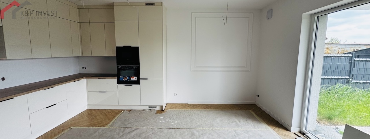 Tarnowskie Góry, śląskie, 2 Bedrooms Bedrooms, 3 Rooms Rooms,1 BathroomBathrooms,Mieszkanie,Sprzedaż,2630
