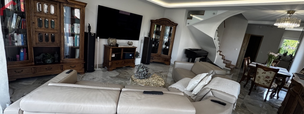 Tarnowskie Góry, śląskie, 4 Bedrooms Bedrooms, 5 Rooms Rooms,2 BathroomsBathrooms,Dom,Wynajem,2635