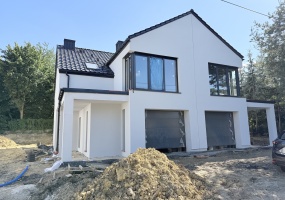 Sosnowiec, śląskie, 3 Bedrooms Bedrooms, 4 Rooms Rooms,2 BathroomsBathrooms,Dom,Sprzedaż,2646