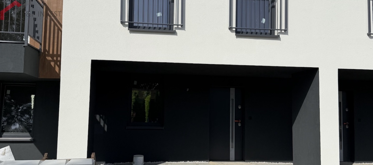 Tarnowskie Góry, śląskie, 3 Bedrooms Bedrooms, 4 Rooms Rooms,2 BathroomsBathrooms,Mieszkanie,Sprzedaż,2656