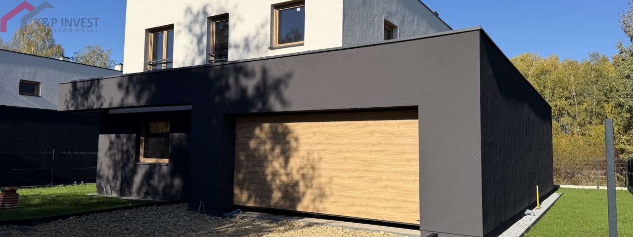 Katowice, śląskie, 5 Bedrooms Bedrooms, 5 Rooms Rooms,3 BathroomsBathrooms,Dom,Sprzedaż,2688