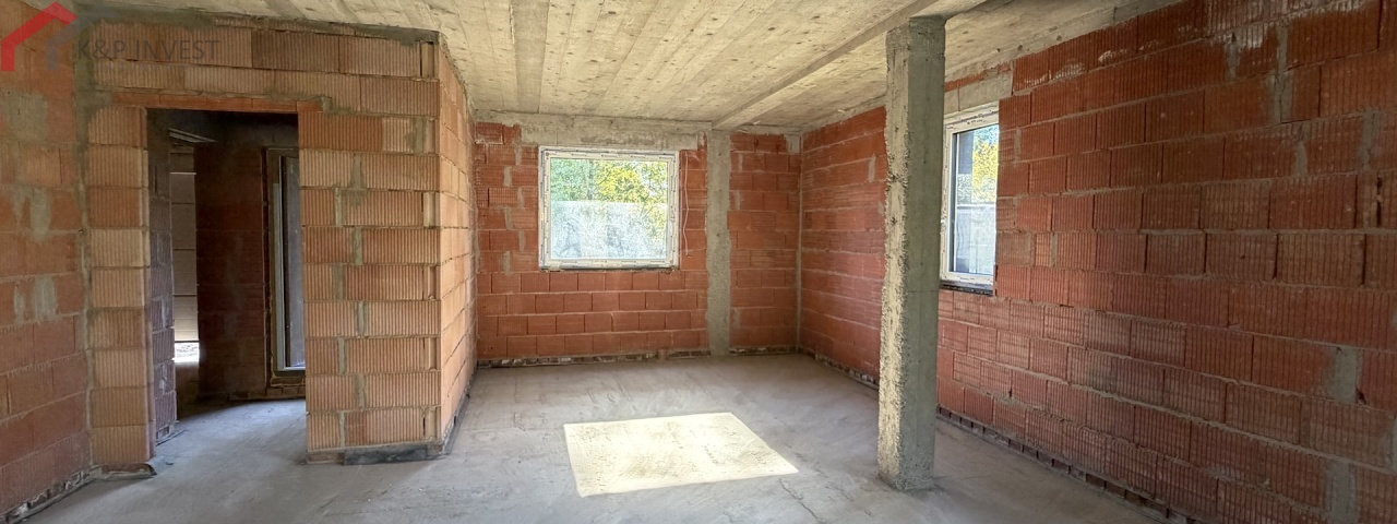 Katowice, śląskie, 5 Bedrooms Bedrooms, 5 Rooms Rooms,3 BathroomsBathrooms,Dom,Sprzedaż,2689